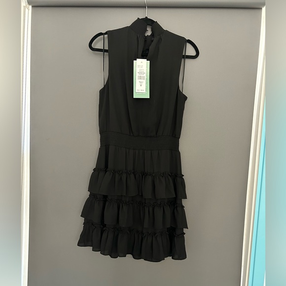 Women’s black dress. - Picture 2 of 4